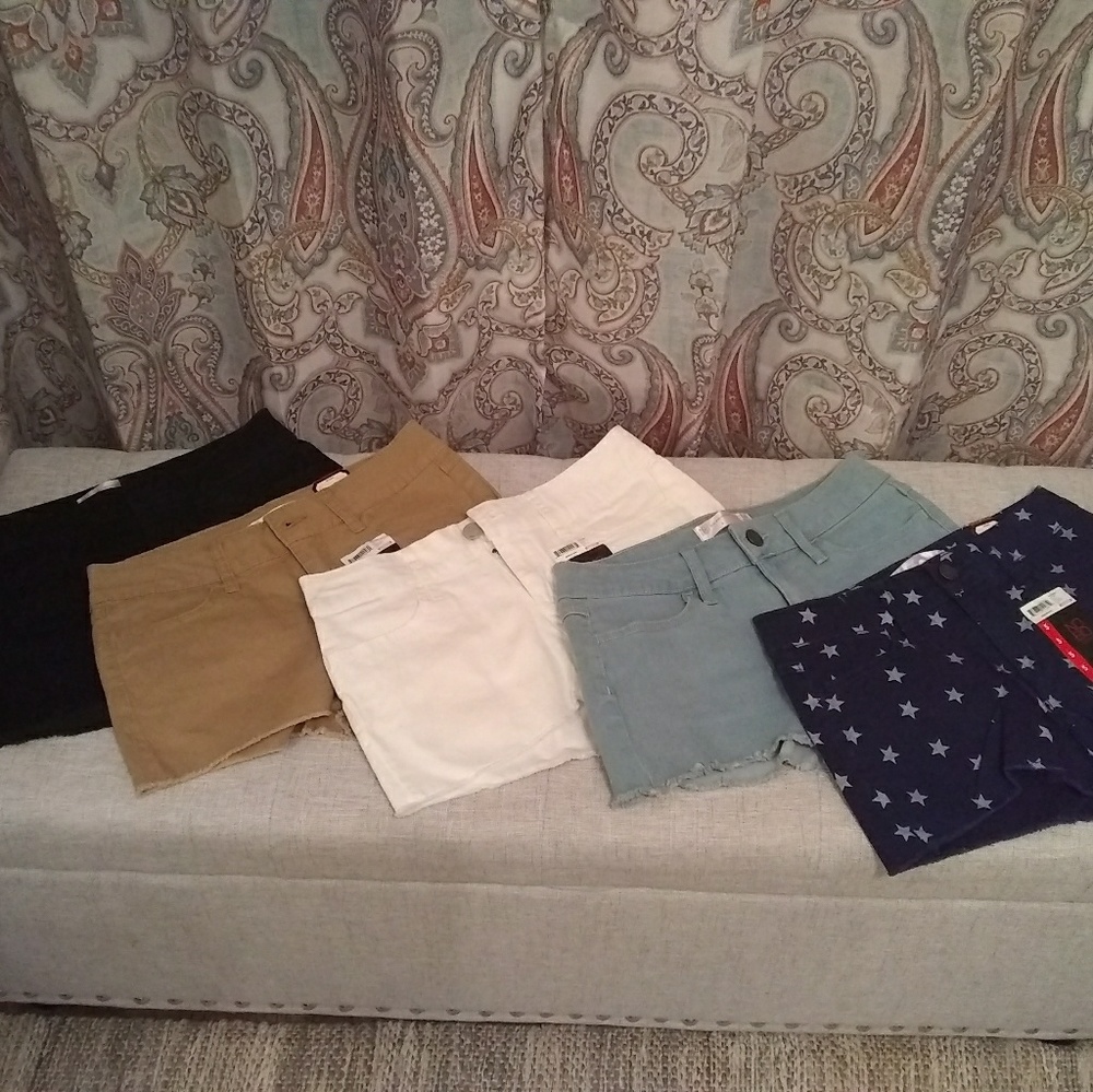 (5) Pairs/Shorts Lot